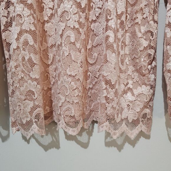 Almost Famous - Blouse Off the Shoulder Lace - Size M - Pink - Picture 5 of 8
